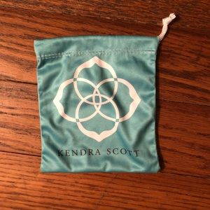 Kendra Scott 💝 jewelry bag/dust bag